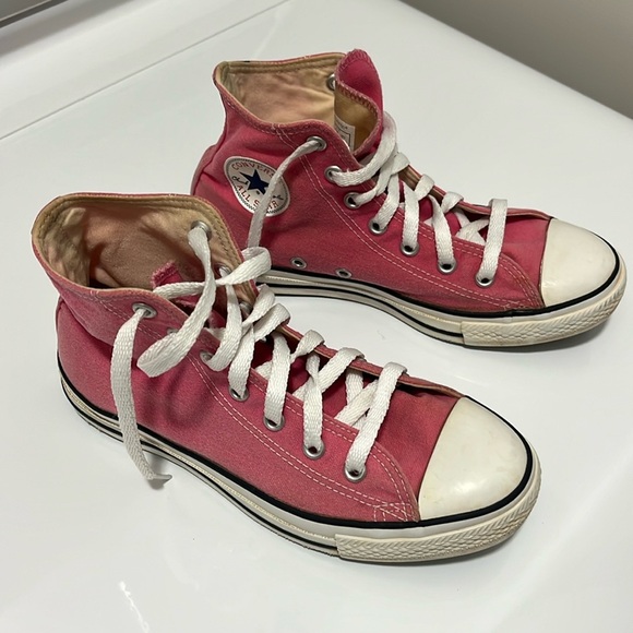 Converse Pink High-Top Sneakers big kids size 3 - Picture 1 of 7